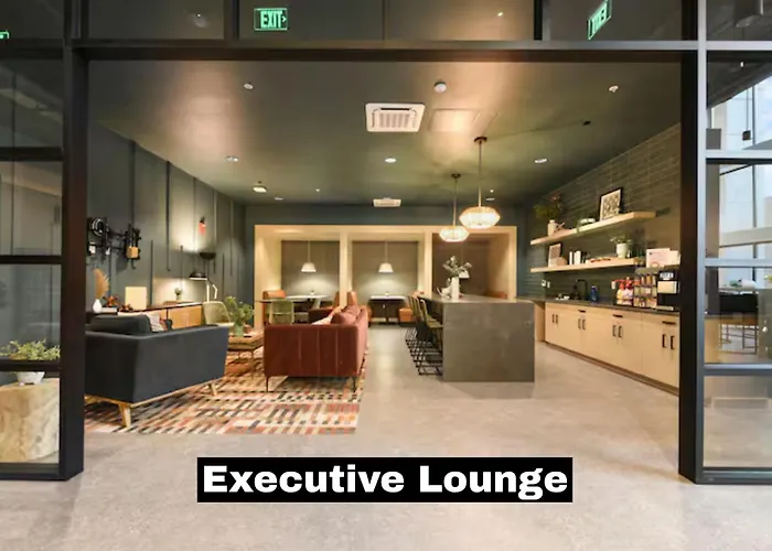 Modern W/ Hulu, Gym & Parking Near Shopping