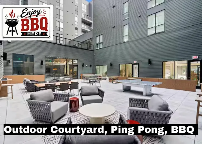 Modern W/ Hulu, Gym & Parking Near Shopping Apartment *